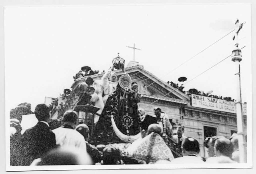 Coronación Virgen de la Fuensanta en 1927