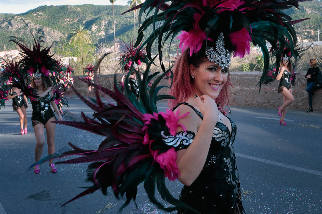 Vecina en una comparsa desfile de Carnaval de Santo Ángel