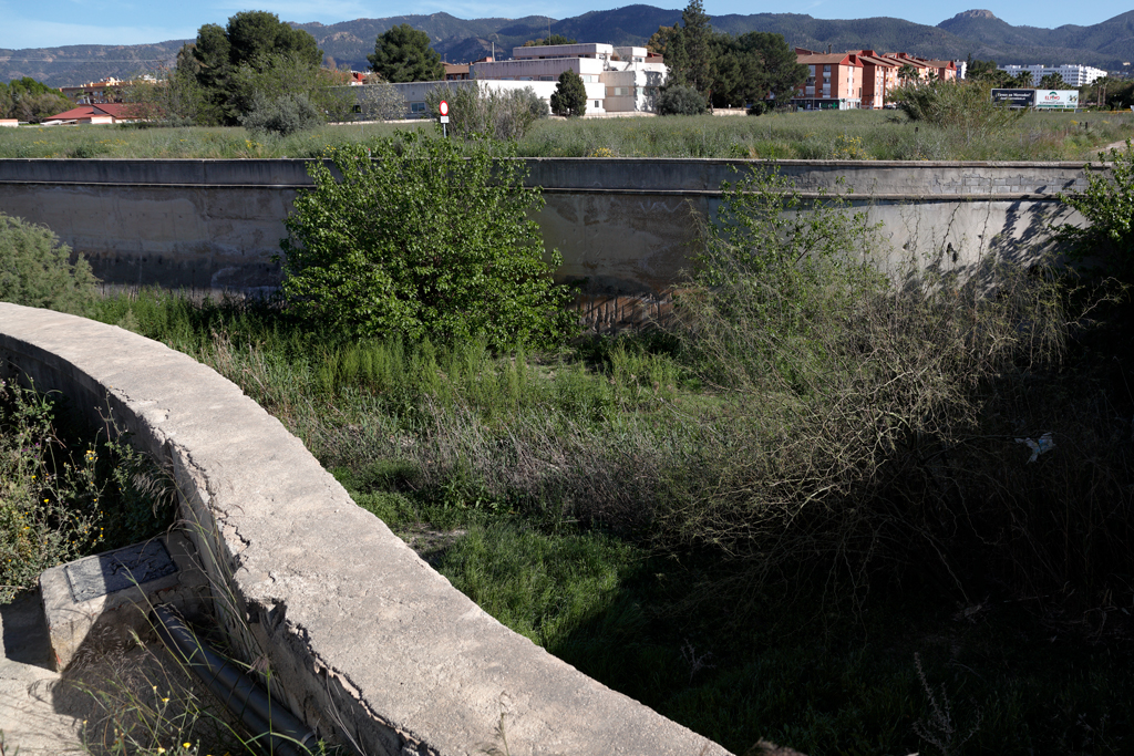 Inicio de la parte amurallada de El Reguerón en El Palmar Inicio de la parte amurallada de El Reguerón en El Palmar