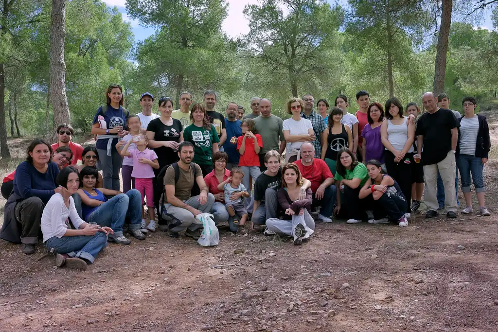 Un grupo de vecinos que, en 2010, plantó árboles y arbustos en el parque El Valle