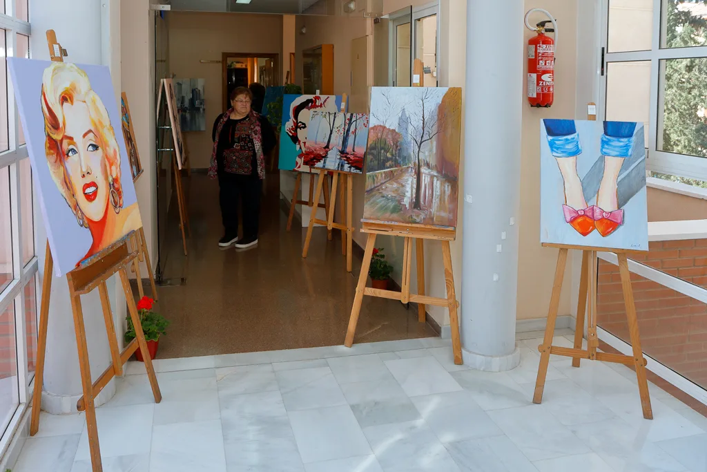 Taller de pintura en el Centro de la Mujer de Santo Ángel Taller de pintura en el Centro de la Mujer