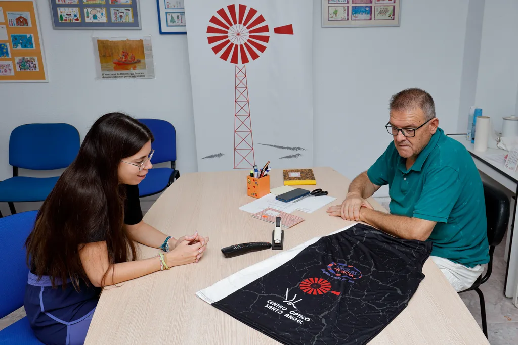 Patrocinio del equipo de baloncesto femenino por parte de la asociación de vecinos de Santo Ángel. Patrocinio del equipo de baloncesto femenino por parte de la asociación de vecinos de Santo Ángel.